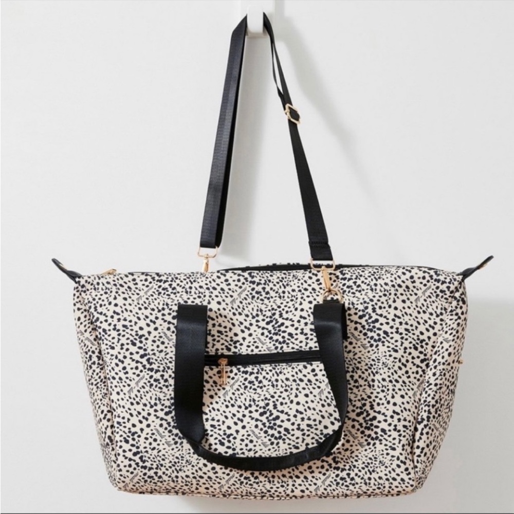 NWT Mail + Lili Weekender Bag Leopard Print